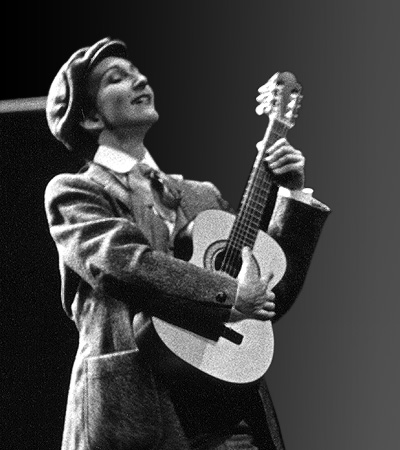 Martina Borst mit Gitarre: H&ouml;rproben